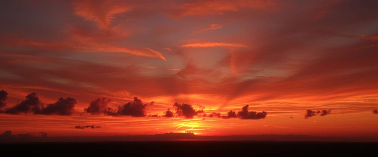 fiery sunset, clouds, high quality, photorealistic, evening sky, reflection, serene